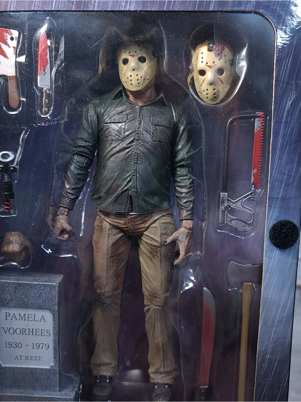 NECA
Friday the 13th- The Final Chapter
Jason Voorhees 7inch figurine